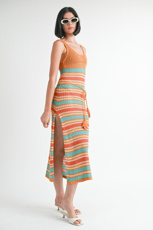 SCOOP NECK CROCHET MAXI DRESS